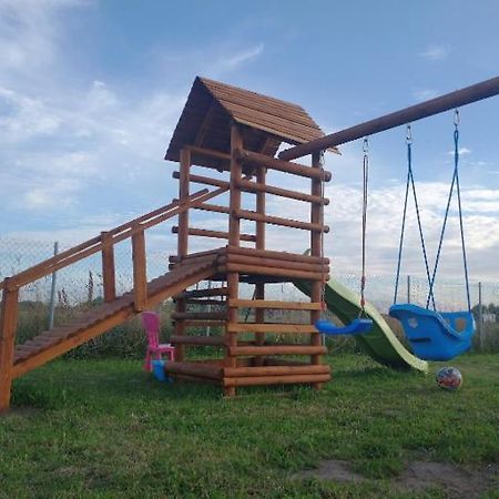 Domek Na Wylacznosc Lawenda Jezierzany Bagian luar foto
